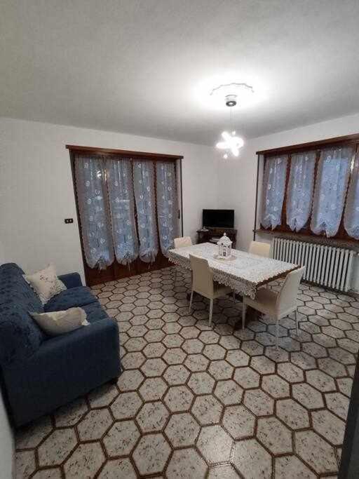 Casa Vacanza Il Corbetto Di Michela & Matteo Locana Екстериор снимка